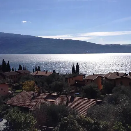 Casa Mirella - *